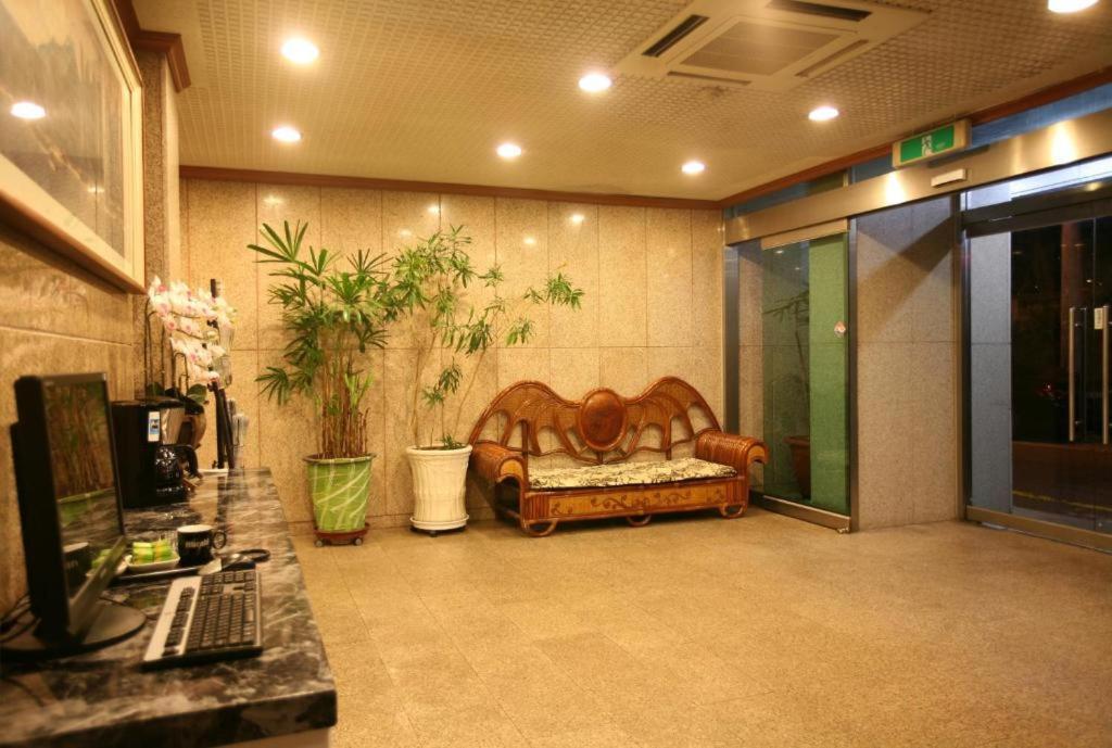 New World Yongsan Hotel
